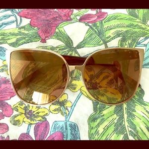 Cat eye, gold mirrored sunglasses